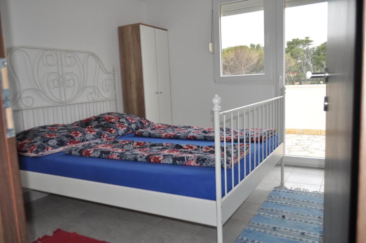 Familien Ferienhaus Vir Croatia 150M Strand Restaurant Einkaufen Exteriér fotografie