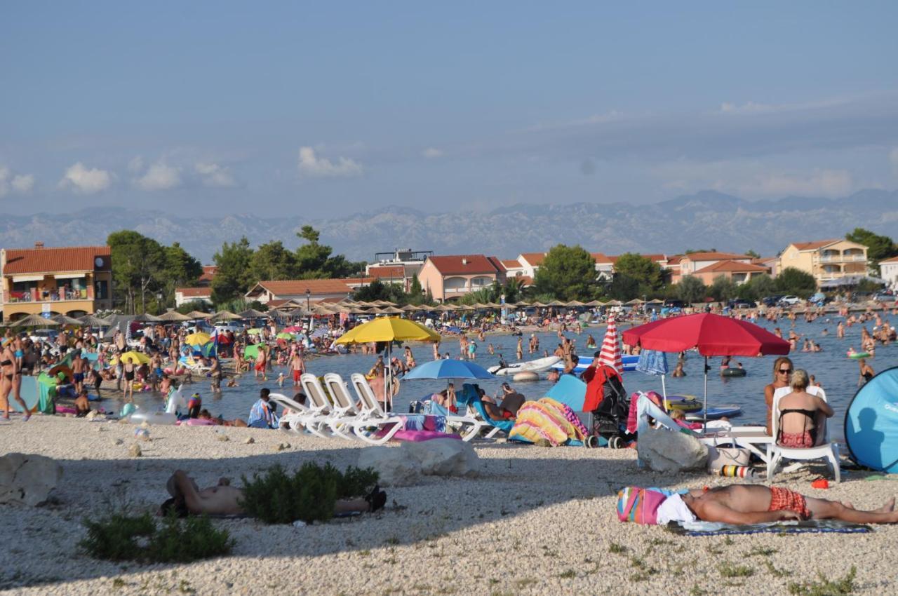 Familien Ferienhaus Vir Croatia 150M Strand Restaurant Einkaufen Exteriér fotografie